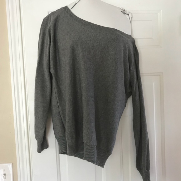ALLOY Other - 🎉NWOT👱‍♀️Juniors ALLOY Off the Shoulder Sweater